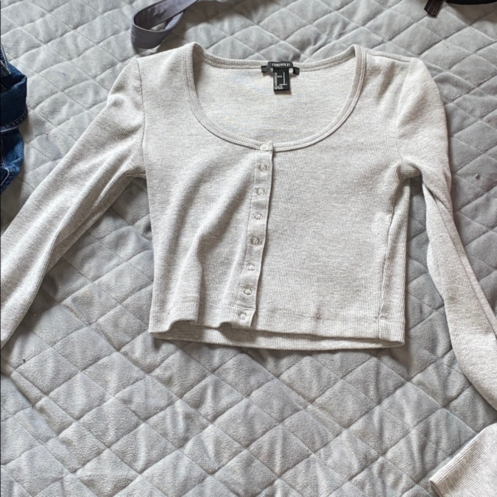 Cropped top super cute !